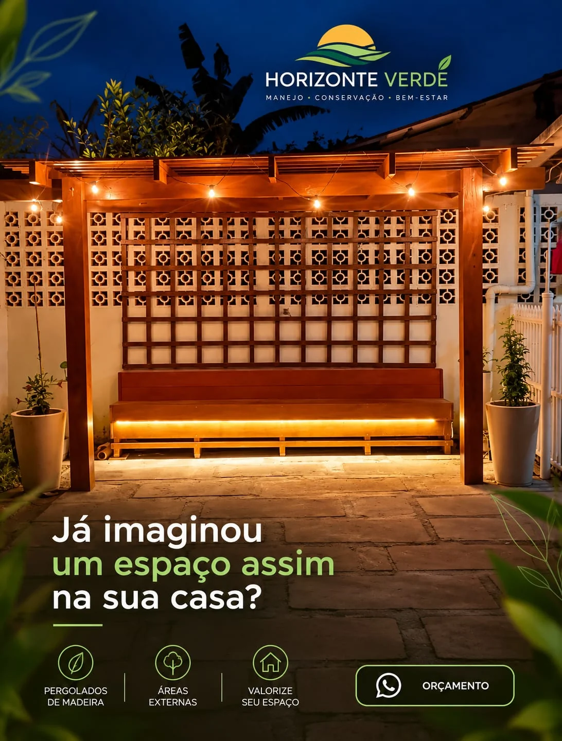 Pergolado iluminado à noite com identidade visual da Horizonte Verde